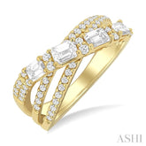 1 1/4 Ctw Emerald and Round Cut Diamond Split Crossover Fashion Ring in 14K Yellow Gold