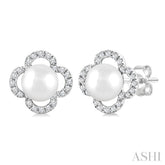 5 MM Cultured Pearl and 1/6 Ctw Single Cut Diamond Clover Petite Fashion Earrings in 10K White Gold
