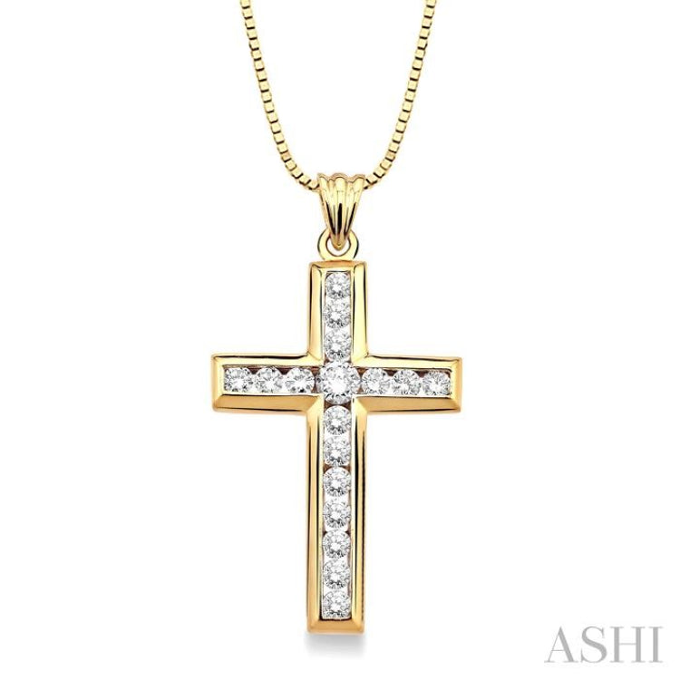 Ctw Round Cut Diamond Cross Pendant in 14K Yellow Gold with Chain
