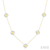 1/2 Ctw Fluted Clover Station Round Cut Diamond Necklace in 14K Yellow & White Gold