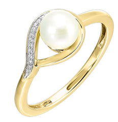 Pearl Ring