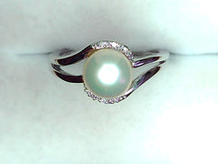 Pearl Ring