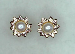 Pearl Earring