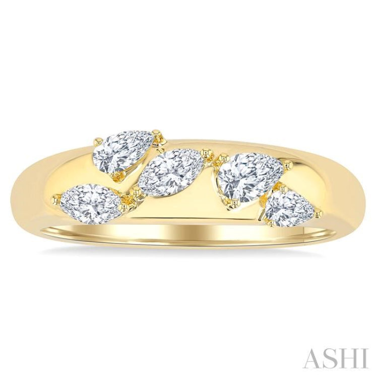 1/2 Ctw 5-Stone Pear and Marquise Cut Diamond Fashion Bold Band in 14K Yellow Gold
