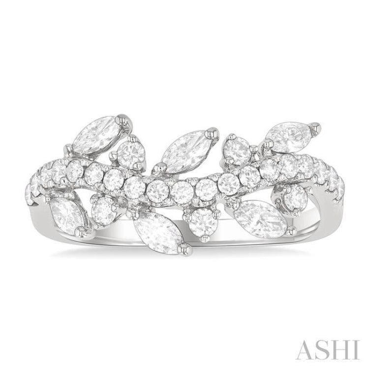 3/4 Ctw Curved Center Marquise and Round Cut Diamond Fashion Band in 14K White Gold