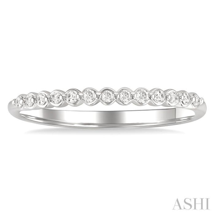 1/10 Ctw Round Cut Diamond Fashion Band in Sterling Silver