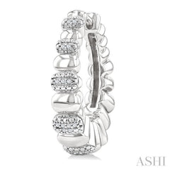 1/10 Ctw Bold Ribbed Single Cut Diamond Hoop Fashion Earrings in Sterling Silver