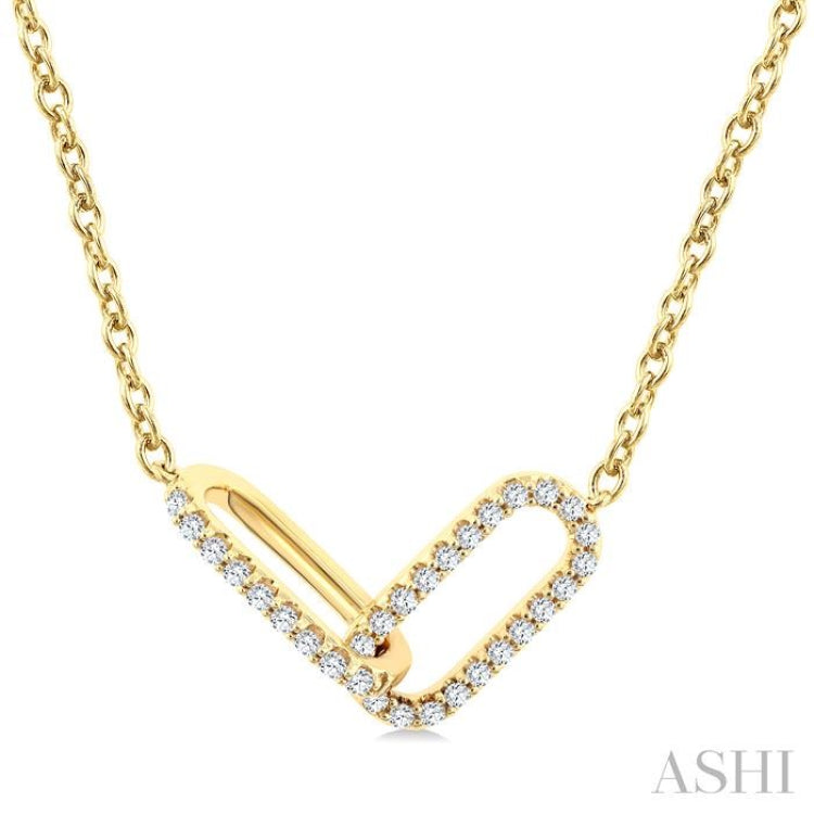 1/4 Ctw Round Cut Diamond Paperclip Interlock Fashion Pendant With Chain in 10K Yellow Gold
