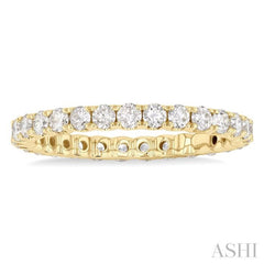 1 Ctw Round Cut Diamond Eternity Wedding Band in 14K Yellow Gold