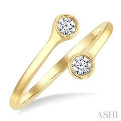 1/5 Ctw Split Single Coil Bezel Set Round Cut Diamond Open Fashion Ring in 14K Yellow Gold