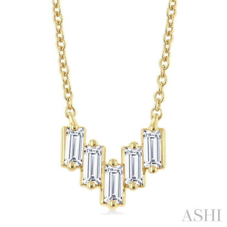 1/4 Ctw Baguette Cut Diamond Necklace in 14K Yellow Gold
