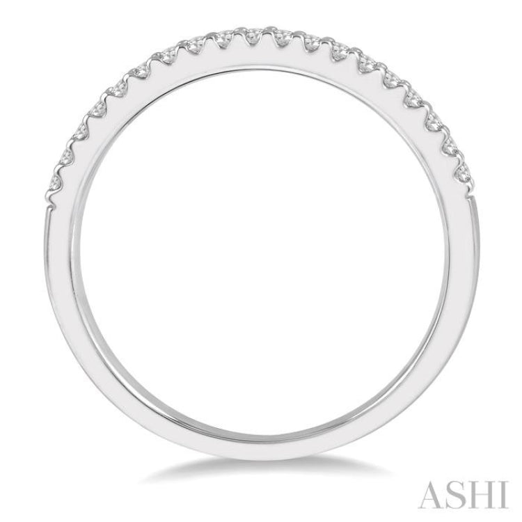 1/5 Ctw Round Cut Diamond Wedding Band in 14K White Gold