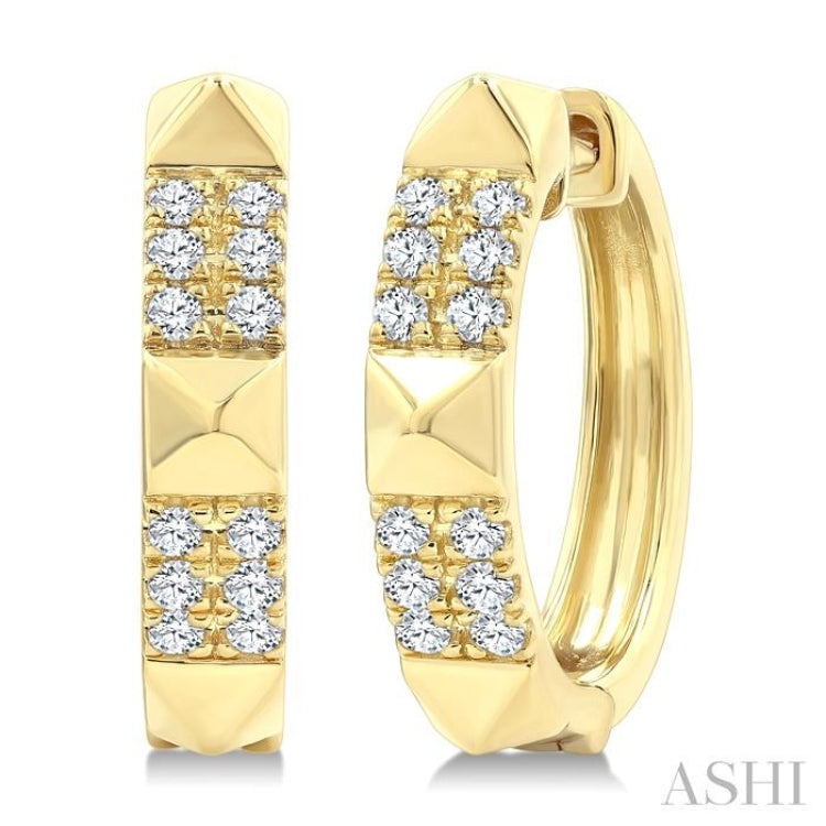 1/4 Ctw Round Cut Diamond Pyramid Huggie Earrings in 10K Yellow Gold