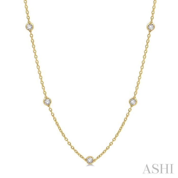 1 Ctw Round Cut Diamond Station Necklace in 14K Yellow Gold