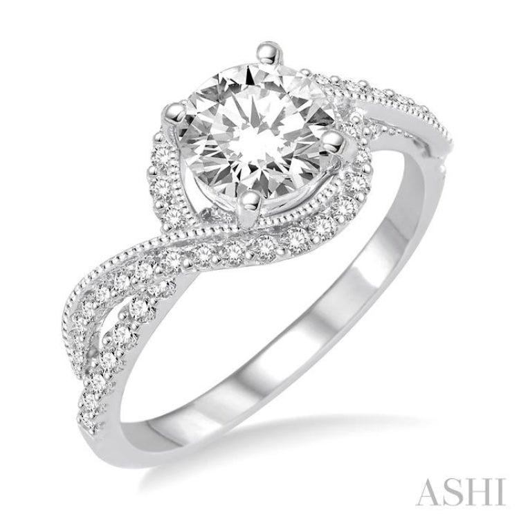 Round Shape Diamond Engagement Ring