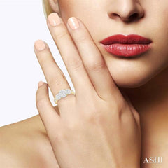 Round Shape Past Present & Future Lovebright Essential Diamond Ring