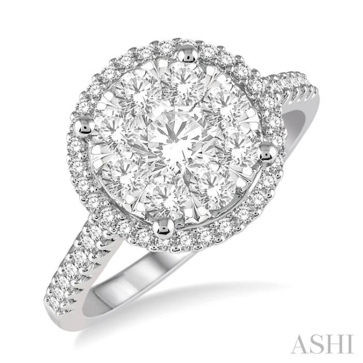 Halo Lovebright Essential Diamond Engagement Ring