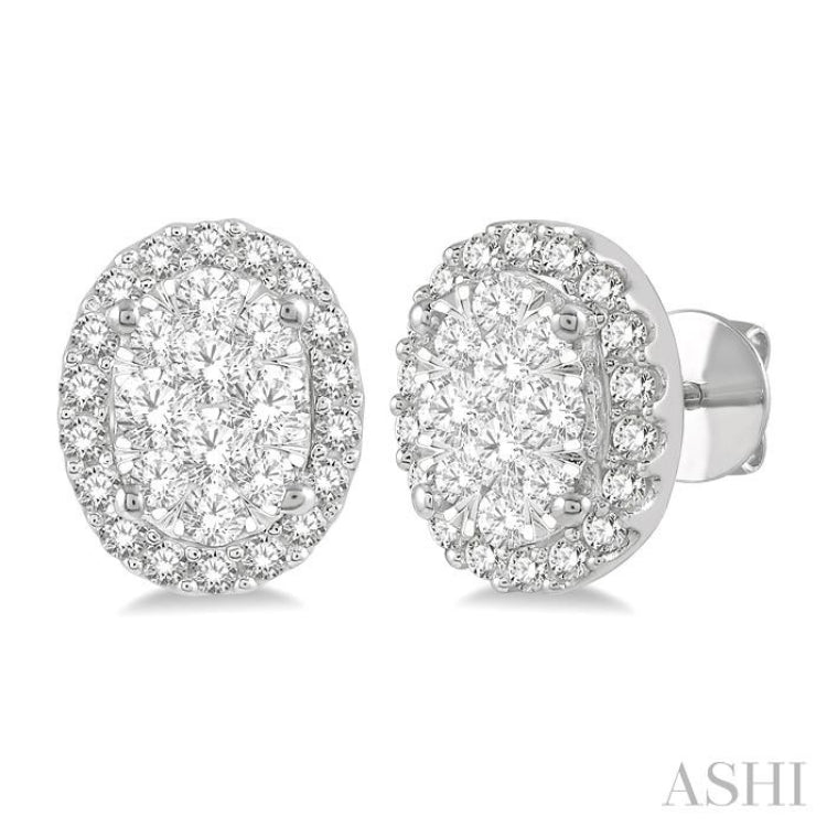 Oval Shape Halo Lovebright Essential Diamond Earrings