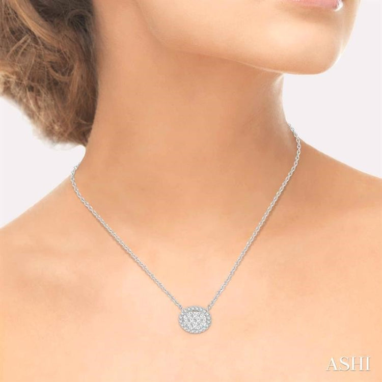 3/4 Ctw Oval Shape Round Cut Diamond Lovebright Pendant With Chain in 14K White Gold