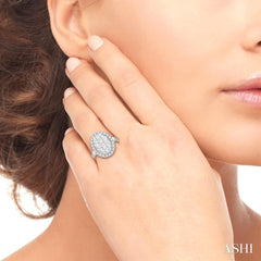 Oval Shape Halo Lovebright Essential Diamond Ring