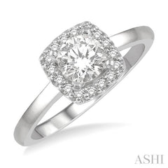 Round Shape Halo Diamond Engagement Ring