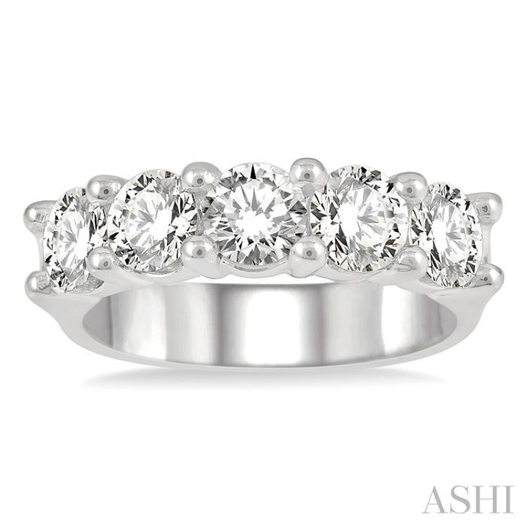 Round Shape 5 Stone Diamond Wedding Band