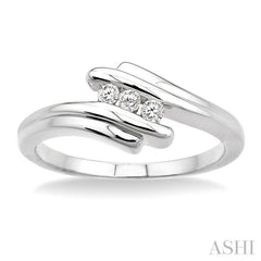 Silver 3 Stone Diamond Fashion Ring