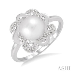 Silver Pearl & Diamond Ring