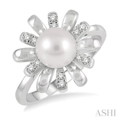 Floral Pearl & Diamond Fashion Ring