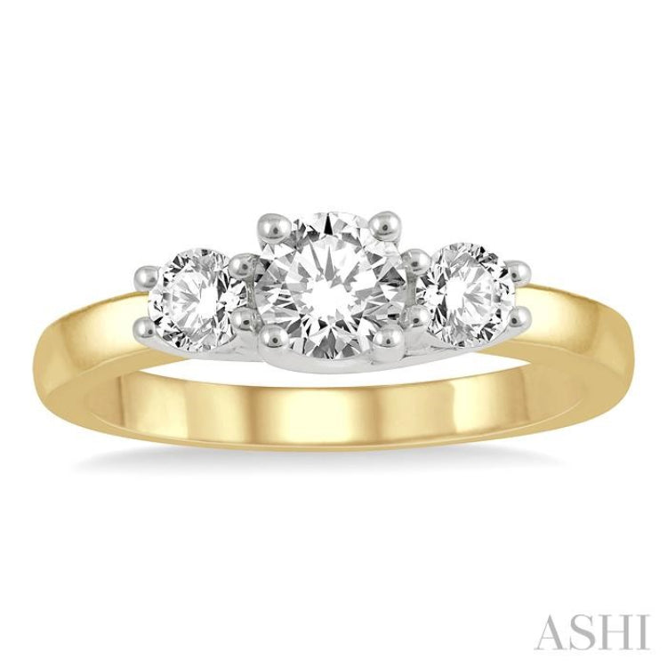 Round Shape Past Present & Future Diamond Engagement Ring