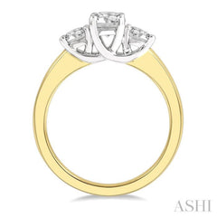 Round Shape Past Present & Future Diamond Engagement Ring