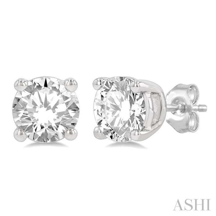 Round Shape Diamond Stud Earrings