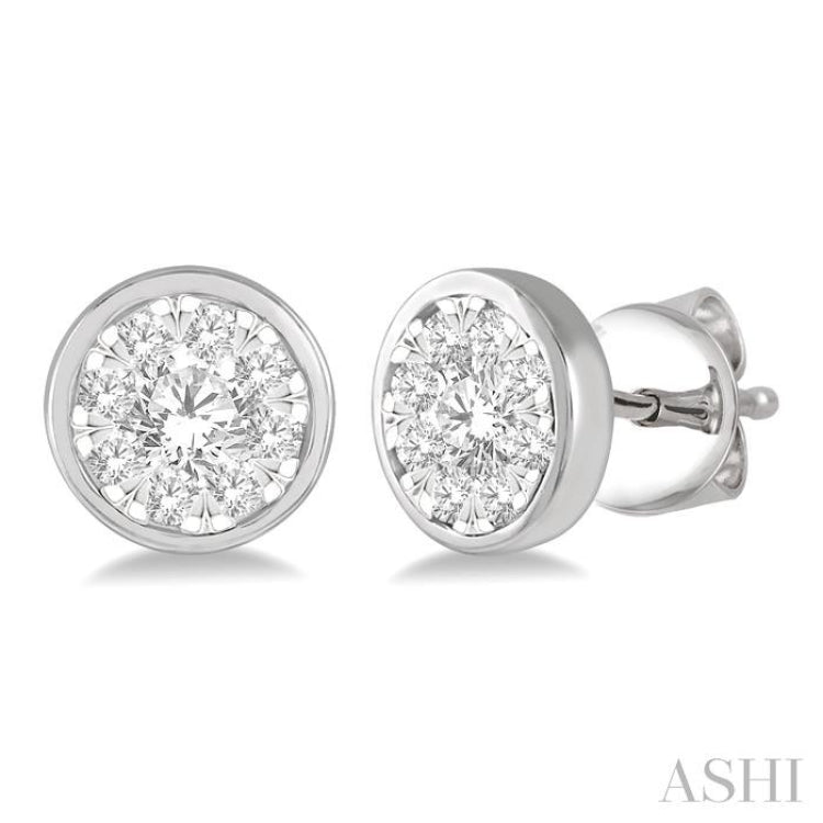 Round Shape Lovebright Essential Diamond Stud Earrings