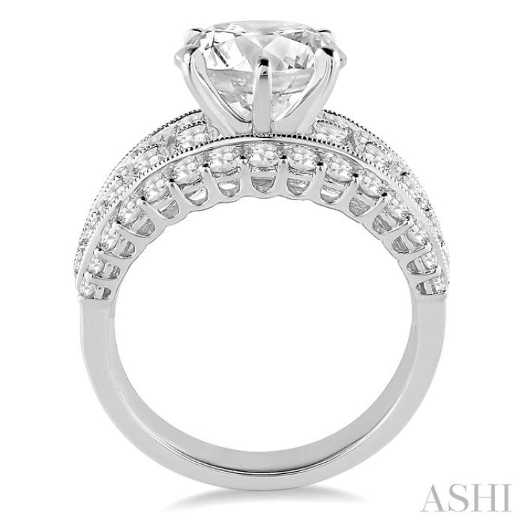 Round Shape Semi-Mount Diamond Engagement Ring