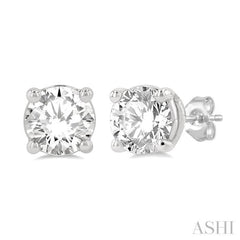 Round Shape Diamond Stud Earrings