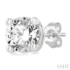 Round Shape Diamond Stud Earrings