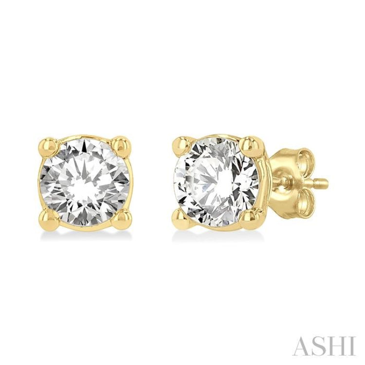 Round Shape Diamond Stud Earrings