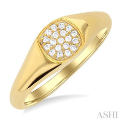 Cushion Shape Diamond Signet Ring