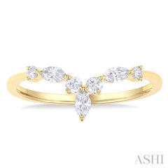 1/4 Ctw Chevron Centerpiece Marquise and Round Cut Diamond Wedding Band in 14K Yellow Gold