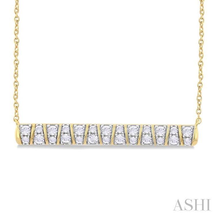 Ribbed Bar Diamond Necklace