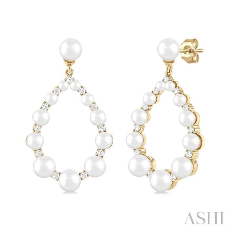 2 MM-4.5 MM Drop Tear Round Shape Cultured Pearls and 1/4 Ctw Round Cut Diamond Fashion Earring in 14K Yellow Gold