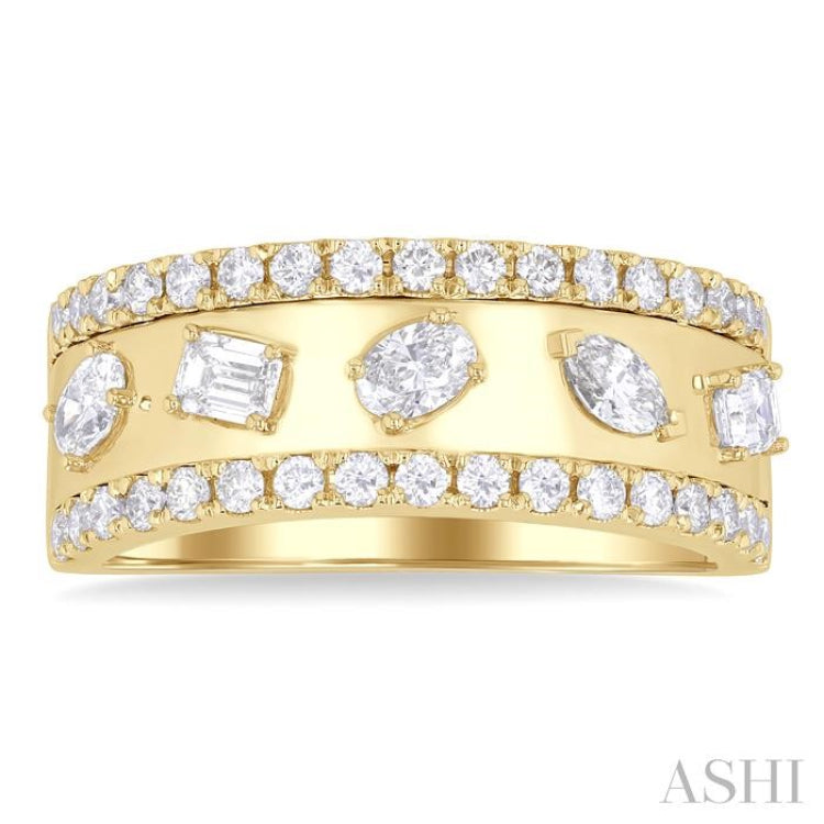 7/8 Ctw 5-Stone Mixed Shape Diamond Fashion Band in 14K Yellow Gold