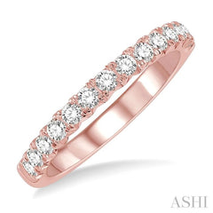 1/2 Ctw Round Cut Diamond Wedding Band in 14K Rose Gold