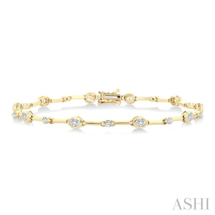 1 1/3 Ctw Bezel Set Oval and Round Cut Diamond Bar Link Bracelet in 14K Yellow Gold