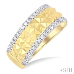 1/3 Ctw Double Pyramid Row Round Cut Diamond Fashion Wide Band in 14K Yellow Gold