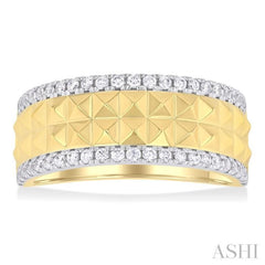 1/3 Ctw Double Pyramid Row Round Cut Diamond Fashion Wide Band in 14K Yellow Gold