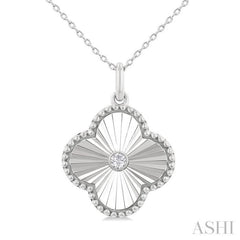 1/20 Ctw Clover Fluted Medallion Round Cut Diamond Pendant With Chain in 10K White Gold