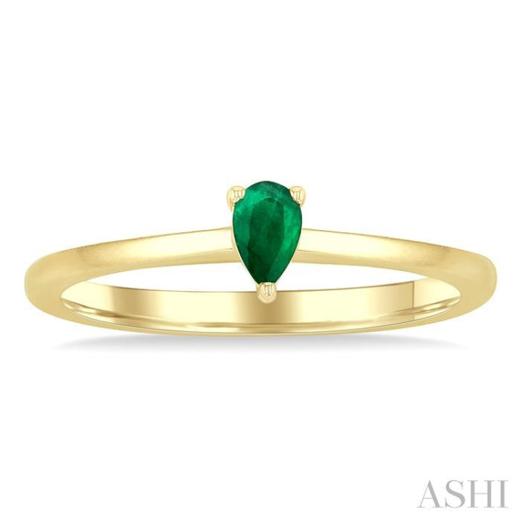 5x3 MM Pear shape Emerald Precious Solitaire Ring in 14K Yellow Gold